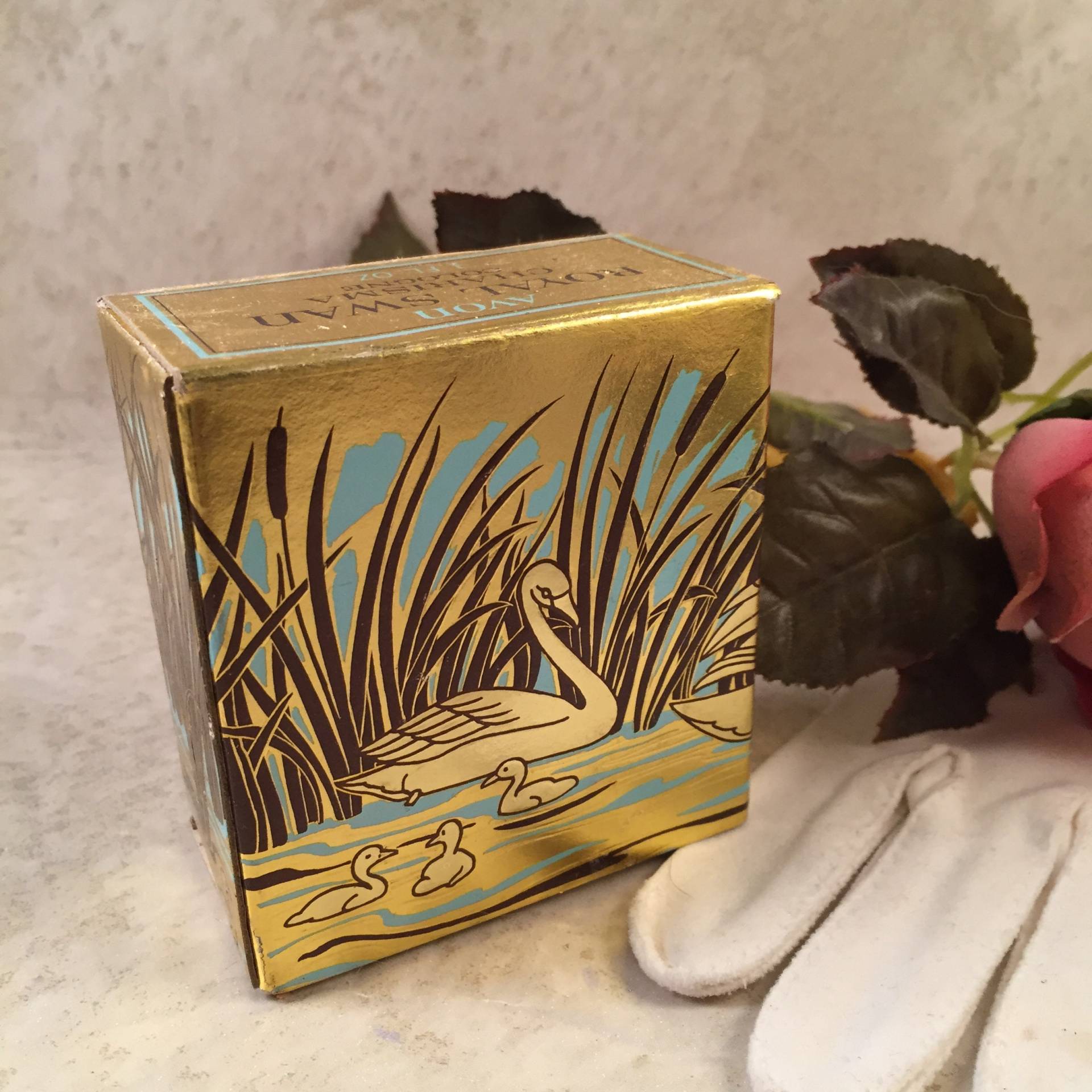 Vintage Avon Royal Swan Köln Flasche Charisma Oder Paradiesvogel, New Old Stock von Etsy - cookiebabe