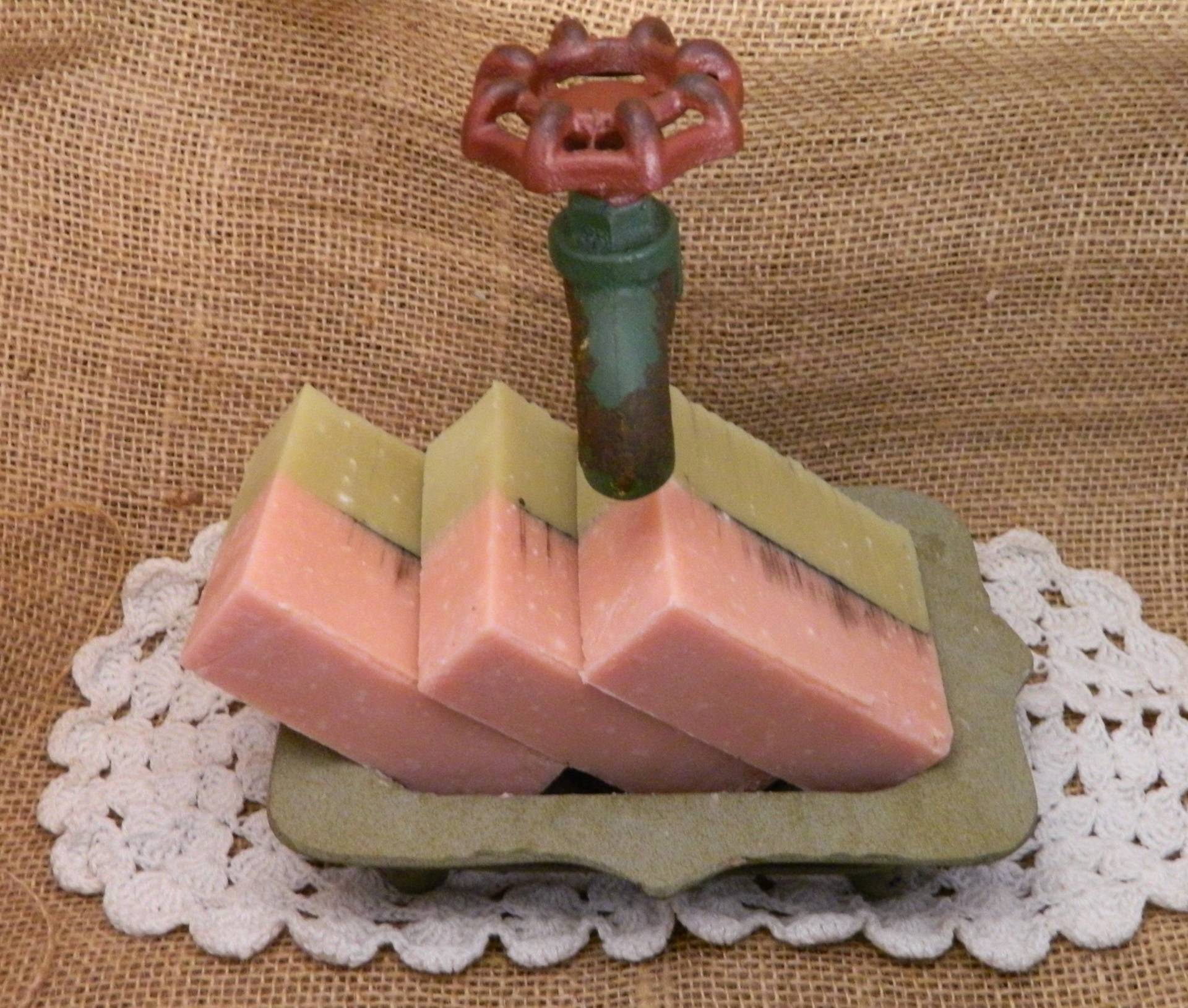 Gurken Melone Ziegenmilch Seife Gurken Melone Ziegenmilch Seife von Etsy - countrysoapsbymarlen