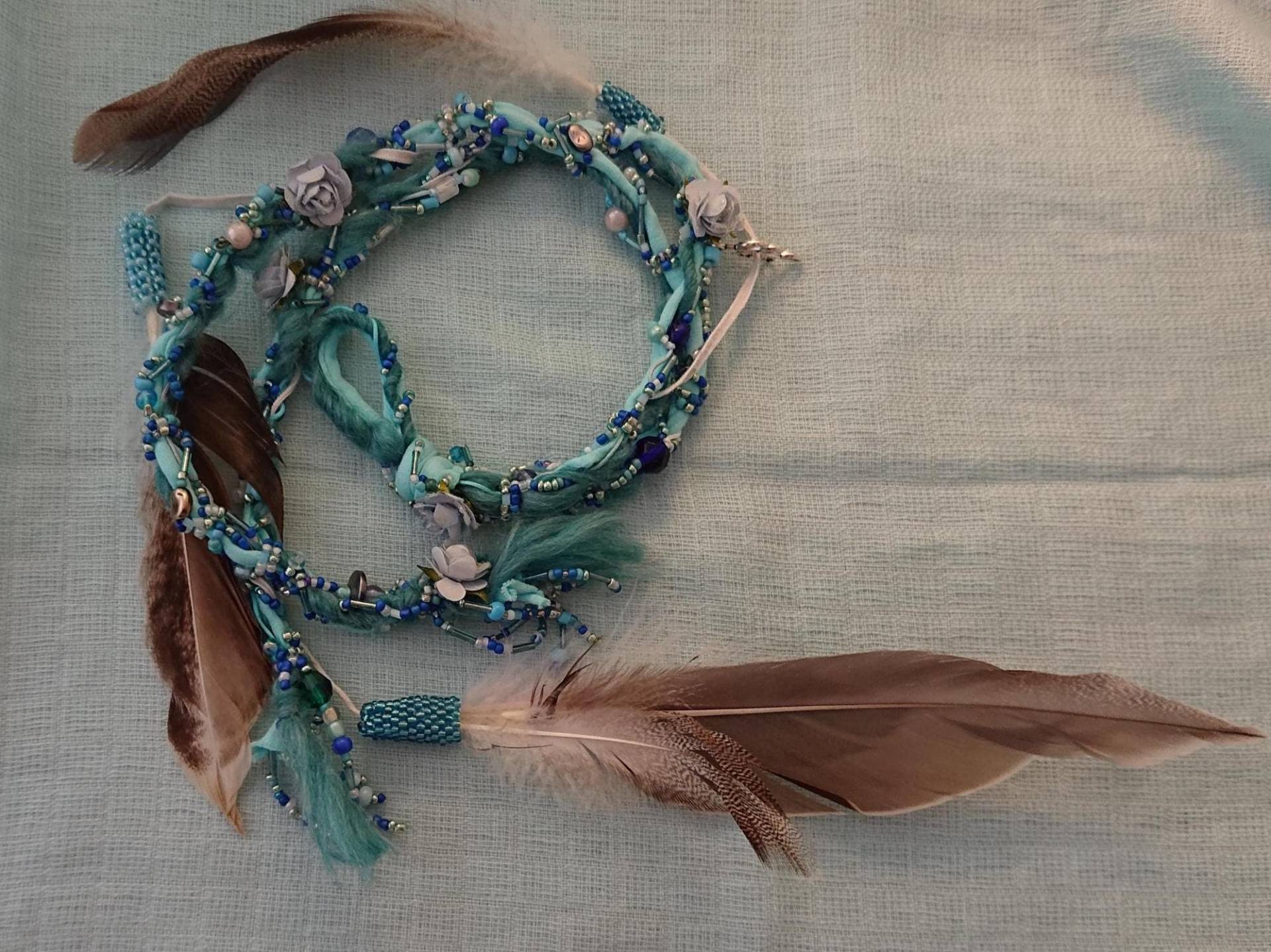 140. Petrolblaue 55 cm Duo Dreadlocks Aufwendig Dekoriert Mit Federn, Handgefertigt Geflochtene Woll-Jersey-Perlen-Extension Federn von Etsy - crazytinapearls