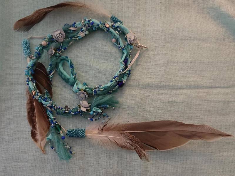 140. Petrolblaue 55 cm Duo Dreadlocks Aufwendig Dekoriert Mit Federn, Handgefertigt Geflochtene Woll-Jersey-Perlen-Extension Federn von Etsy - crazytinapearls