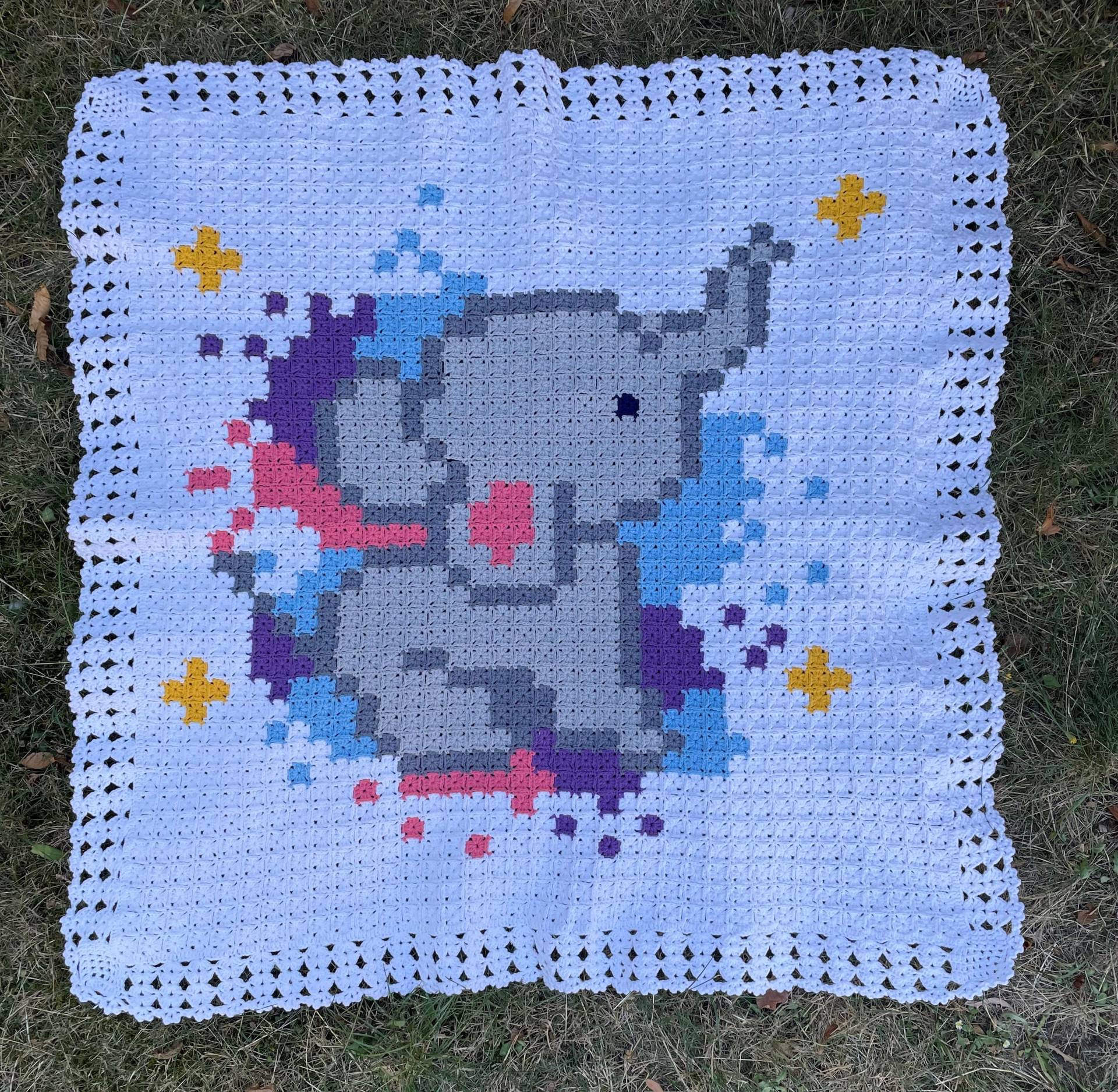Pixel Babydecke Mit Elefanten Motiv Für Mädchen Und Junge von Etsy - crochetateliersevgi