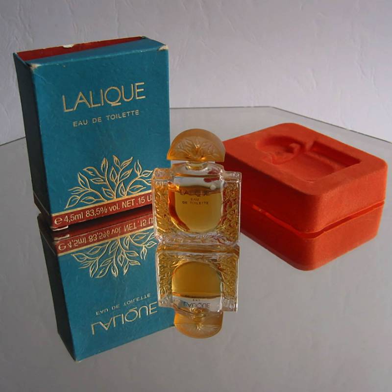 Vintage Antike Parfum Flasche Lalique Eau De Toilette 4, 5 Ml 83, 5% in Der Original Box Von 1992 Frankreich Paris Lalique Parfums Miniatur von Etsy - darauffreueichmich