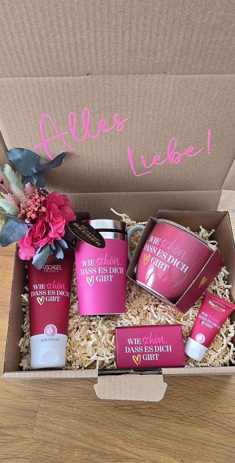 Geschenkbox "Wie Schön, Dass Es Dich Gibt" Personalisierter Geschenkkorb, Geschenkset Mit Trockenblumen Freundin Frauenbox von Etsy - designverliebt