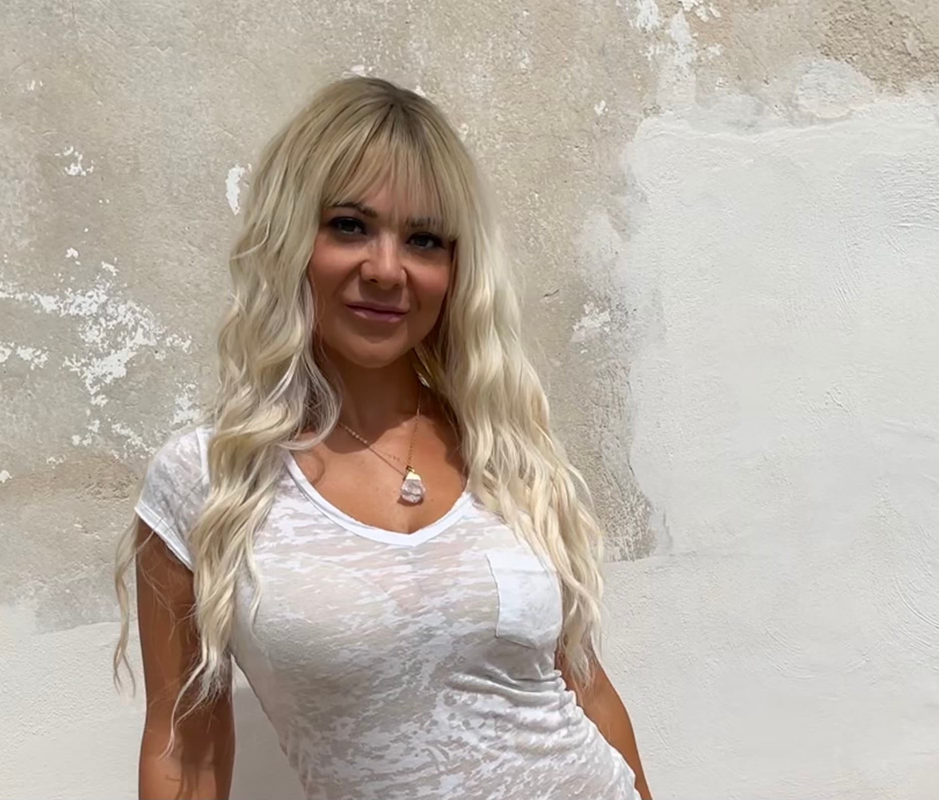 Blonde Perücken Lockenhaare Volle Perücke Mit Dunklen Wurzeln, Hitzebeständige Fasern Spitze Natürliche Promi Erschwingliche Alopecia Blonde Perücken Lockenhaare Volle Perücke Mit Dunklen Wurzeln, Hitzebeständige Fasern Spitze Natürliche Promi Erschwingliche Alopecia von Etsy - diamondmansionwigs