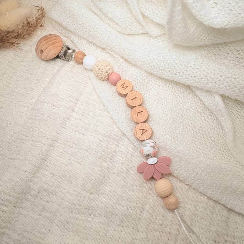 Personalisierte Schnullerkette Baby, Geschenkidee Mit Blume Rosa, Geschenk Babyparty, Taufe von Etsy - diebunteholzkiste