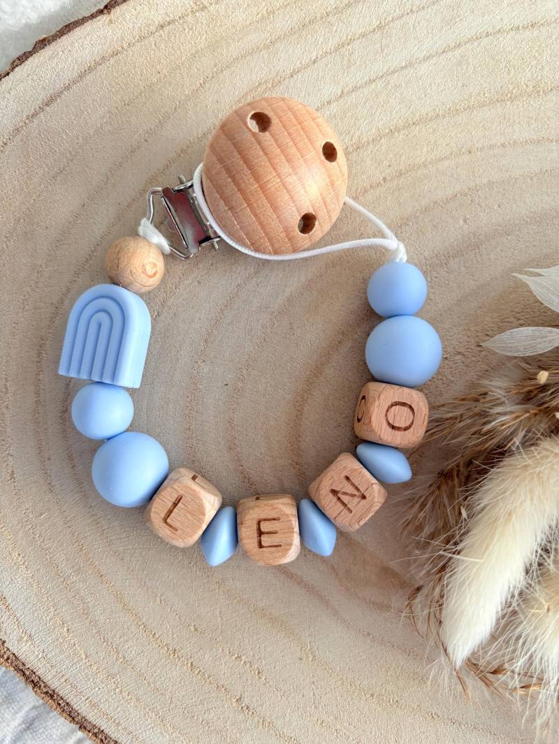Schnullerkette Mit Namen, Personalisiert, Geschenk Geburt Baby Jungen, Blau, Geschenkidee Taufe, Babyshower Schnullerkette Mit Namen, Personalisiert, Geschenk Geburt Baby Jungen, Blau, Geschenkidee Taufe, Babyshower von Etsy - diebunteholzkiste