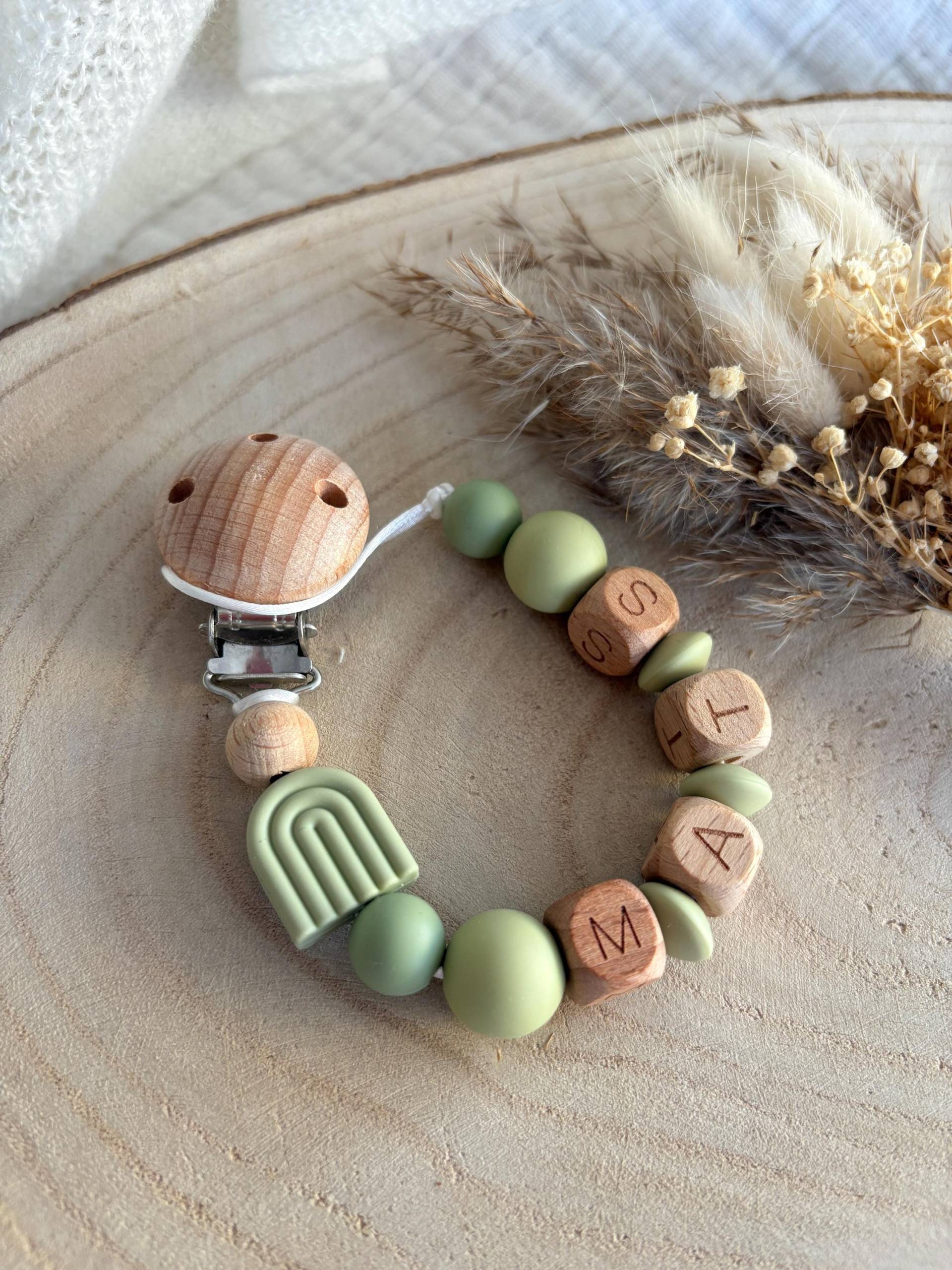 Schnullerkette Personalisiert, Mit Namen, Geschenk Zur Geburt, Grün, Geschenkidee Taufe, Babyshower Schnullerkette Personalisiert, Mit Namen, Geschenk Zur Geburt, Grün, Geschenkidee Taufe, Babyshower von Etsy - diebunteholzkiste