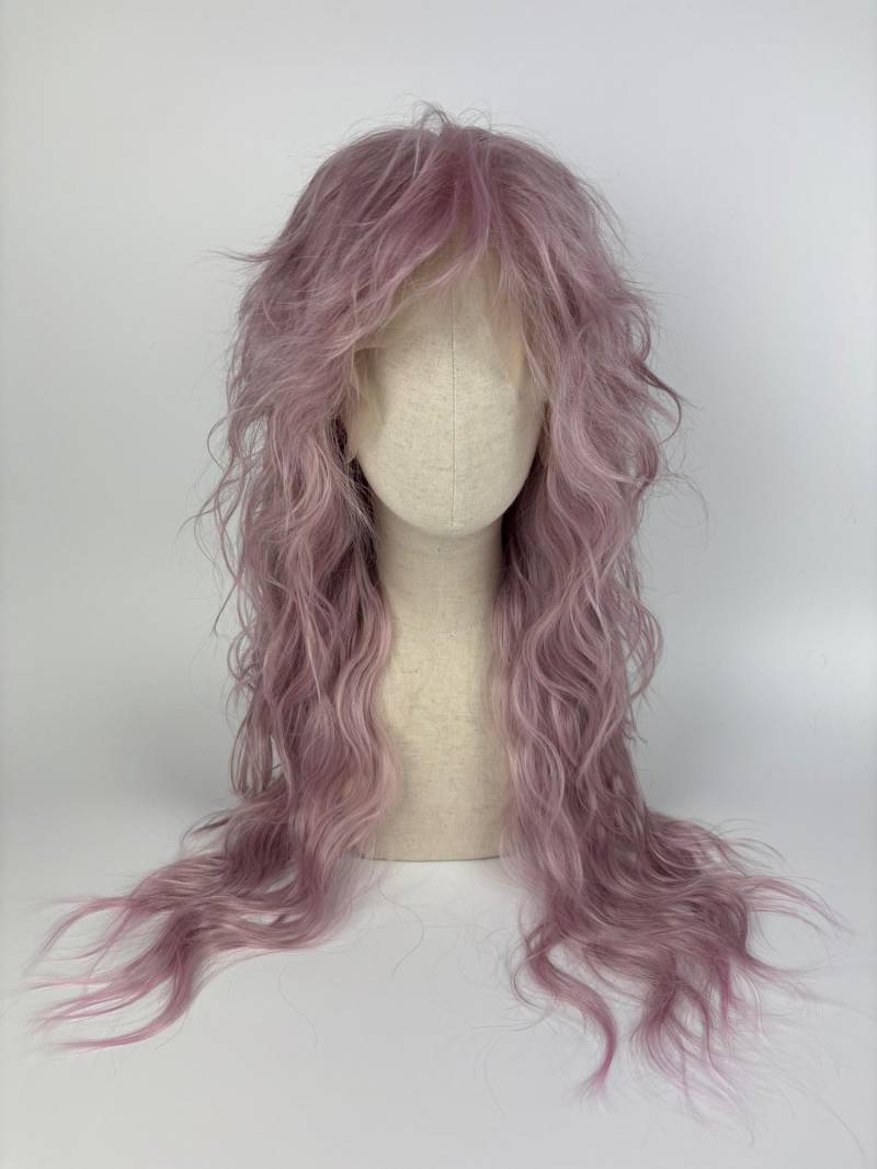 Lace Front Wig/Perücke The Lilac Maid A Customized Shag Hairstyle Wig #mullet #shag #retro #purple #lila #sytheticwig #custommade von Etsy - dragmaiditup