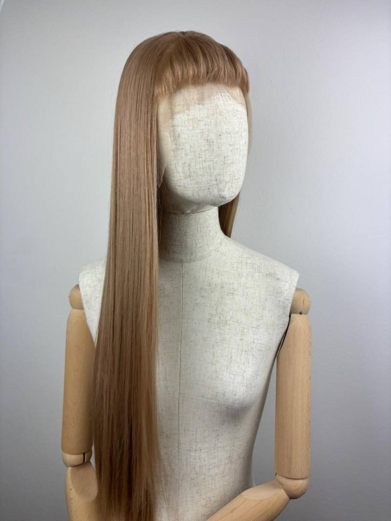 Lace Front Wig/Perücke The Caramel Maid A Customized Micro Bangs Hairstyle Wig #microbangs #bangs #blonde #sytheticwig #custommade Lace Front Wig/Perücke The Caramel Maid A Customized Micro Bangs Hairstyle Wig #microbangs #bangs #blonde #sytheticwig #custommade von Etsy - dragmaiditup