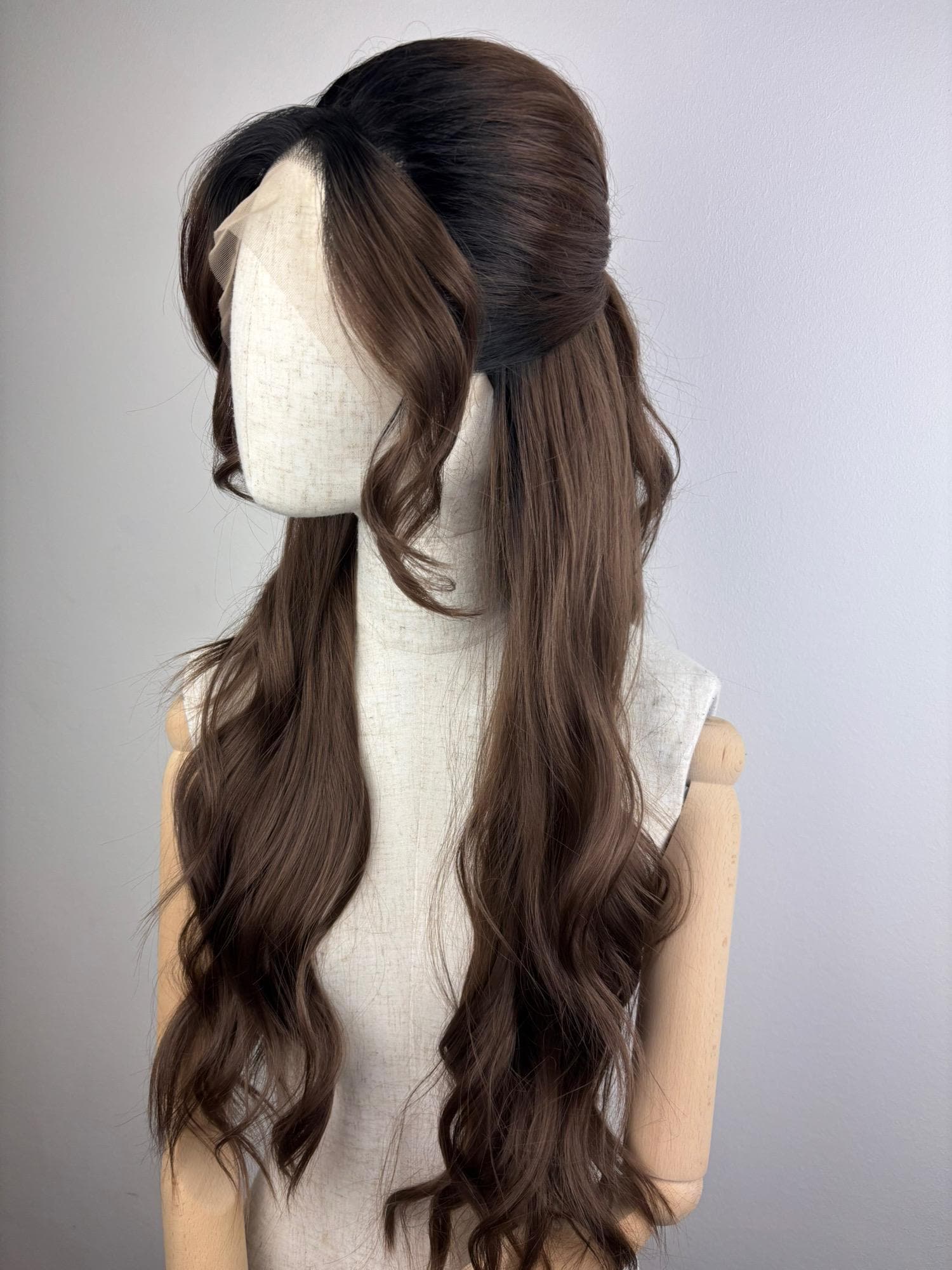Lace Front Wig/Perücke The Hickory Maid A Customized Brigitte Bardot Hairstyle Wig #bardot #brownhair #sytheticwig #custommade Lace Front Wig/Perücke The Hickory Maid A Customized Brigitte Bardot Hairstyle Wig #bardot #brownhair #sytheticwig #custommade von Etsy - dragmaiditup