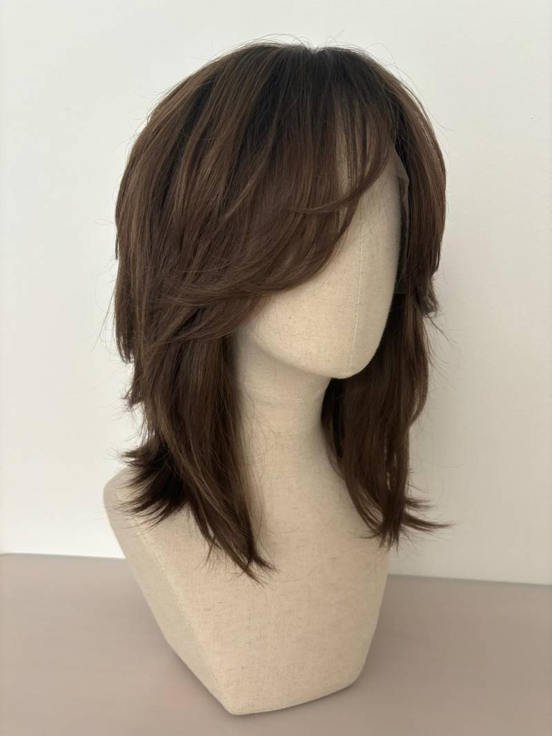 Lace Front Wig/Perücke The Hickory Maid A Customized French Bob Hairstyle Wig #french #bob #brownhair #sytheticwig #custommade von Etsy - dragmaiditup