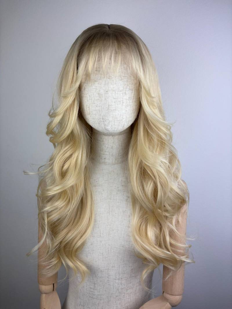 Lace Front Wig/Perücke The Millet Maid A Customized Fringe Hairstyle Wig #bangs #fringe #bombshell #blonde #sytheticwig #custommade von Etsy - dragmaiditup