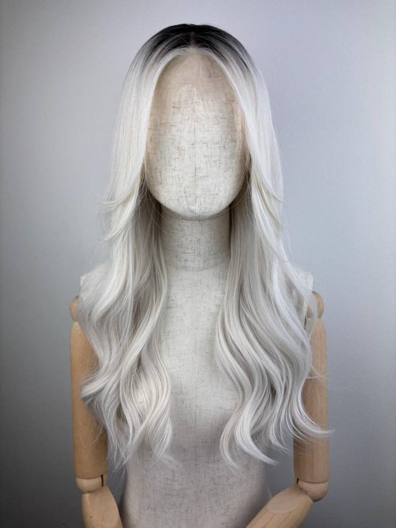 Lace Front Wig/Perücke The Storm Maid A Customized Butterfly Fringe Hairstyle Wig #bangs #fringe #white #sytheticwig #custommade von Etsy - dragmaiditup