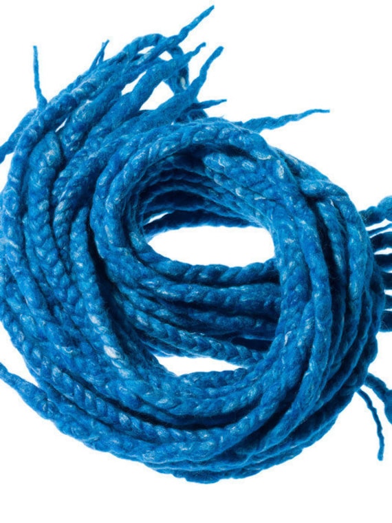 Wolle Dreadlocks Blau Und Seide Gewickelt Benutzerdefinierte Dreads - Double Ended Roving Art Haarverlängerungen Kit von Etsy - dragondreadsshop
