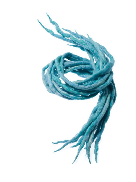 Wolle Dreadlocks Sparkley Ice Blue Blend Benutzerdefinierte Dreads - Double Ended Roving Art Haarverlängerungen Kit von Etsy - dragondreadsshop
