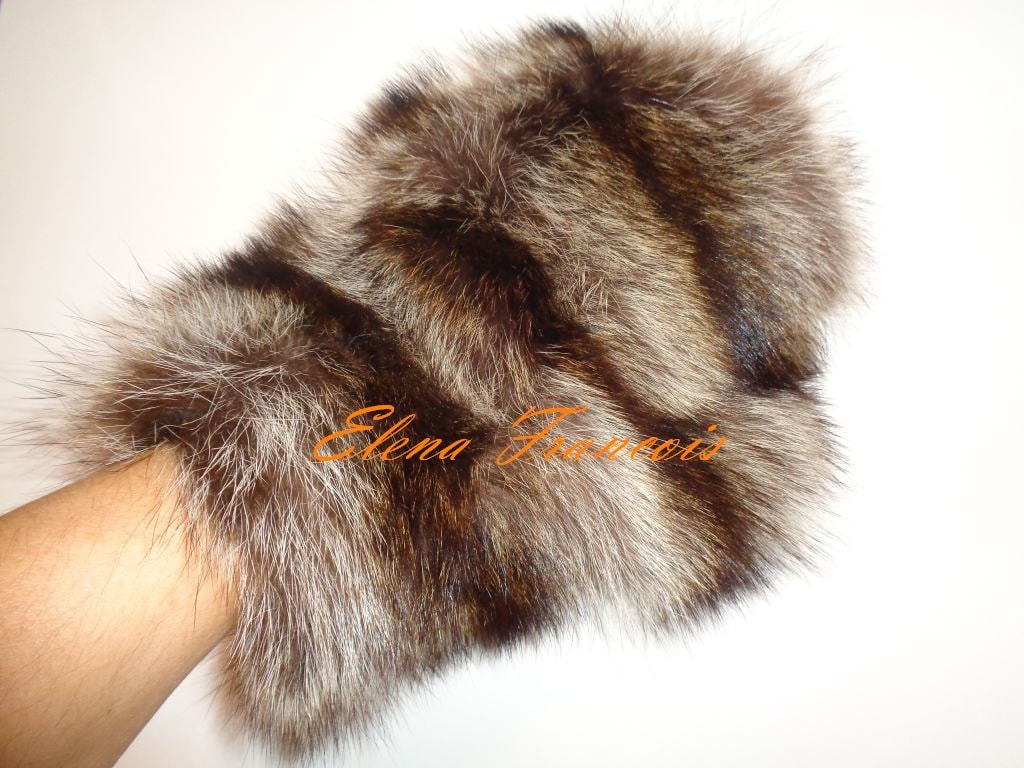 Echtfell Pelz Handschuh Wellness Pur Streichel Massage Waschbär Natur Preis Pro 1 Stück Echtfell Pelz Handschuh Wellness Pur Streichel Massage Waschbär Natur Preis Pro 1 Stück von Etsy - echtpelzbommelde