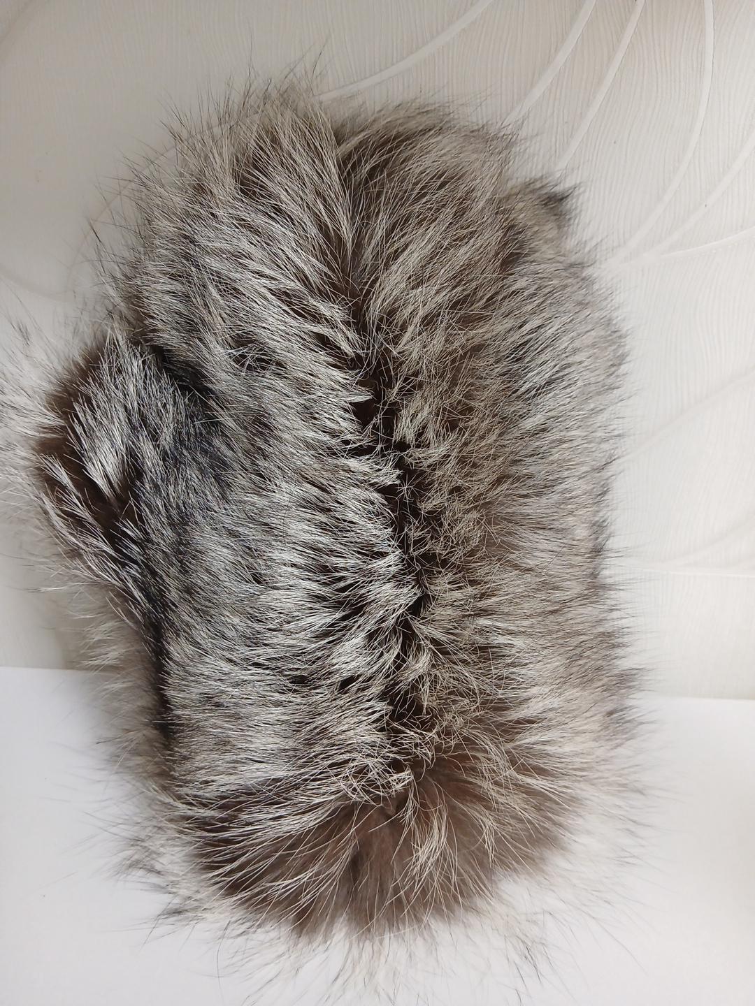 Pelzhadschuh Massage Wellness Silberfuchs Natur Preis Pro Stück Superflauschig Geschenkidee Pelzhadschuh Massage Wellness Silberfuchs Natur Preis Pro Stück Superflauschig Geschenkidee von Etsy - echtpelzbommelde