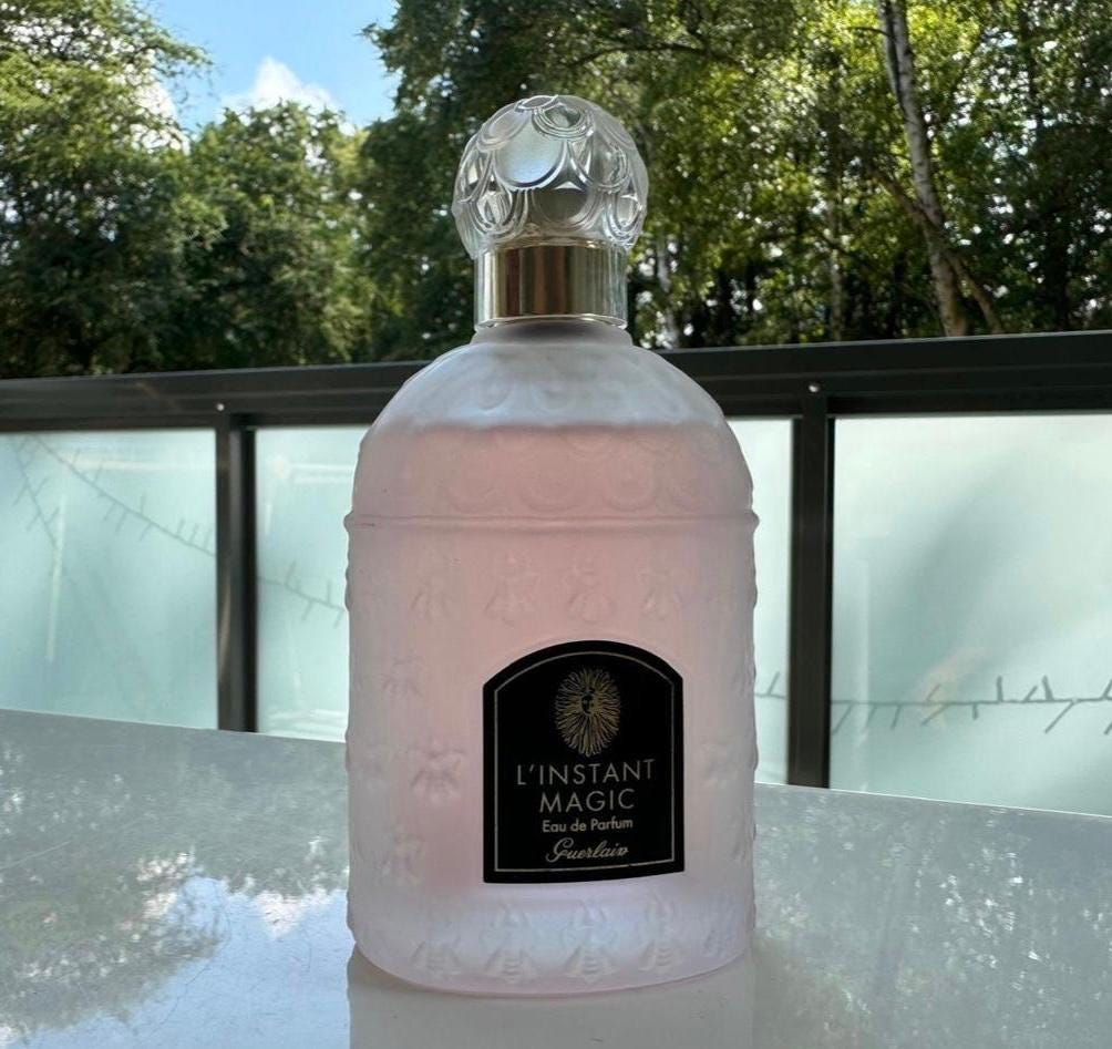 L'instant Magic Guerlain Vintage Rarität Parfum 100 Ml. Eingestellt L'instant Magic Guerlain Vintage Rarität Parfum 100 Ml. Eingestellt von Etsy - elensfragrance