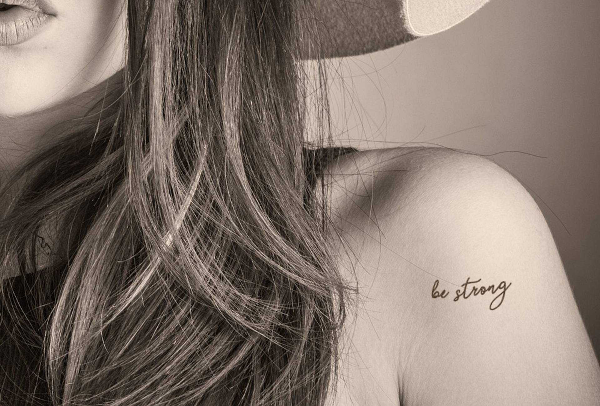 Be Strong Temporäres Tattoo | Set Mit 4 Tattoos, Was Bedeutet, Stark Zu Sein Be Strong Temporäres Tattoo | Set Mit 4 Tattoos, Was Bedeutet, Stark Zu Sein von Etsy - encredelicate
