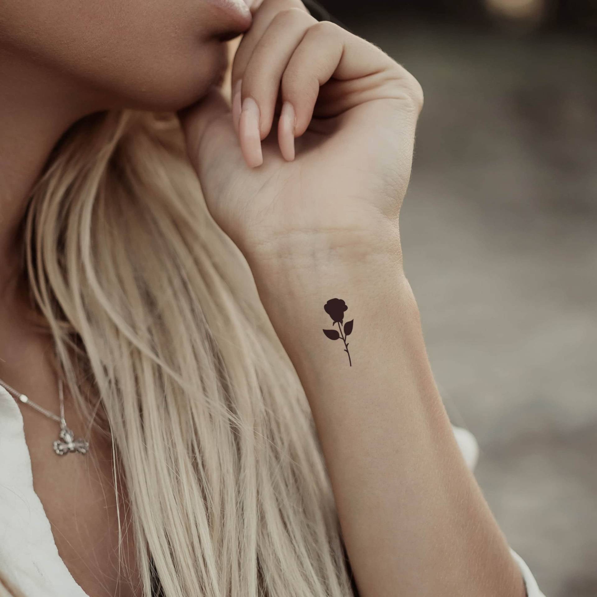 Kleines Temporäres Tattoo Mit Schwarzer Rose | 4Er-Set von Etsy - encredelicate