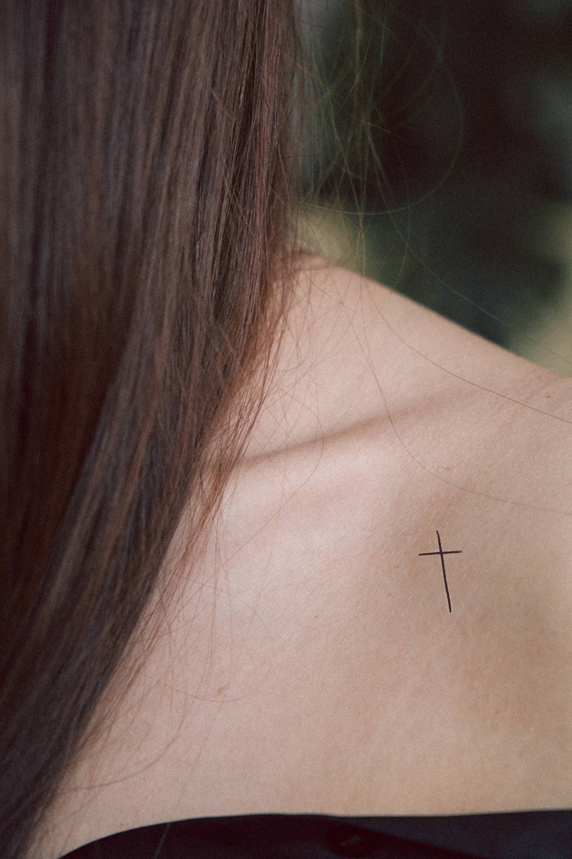 Temporäres Kreuz-Tattoo | 4Er-Set von Etsy - encredelicate