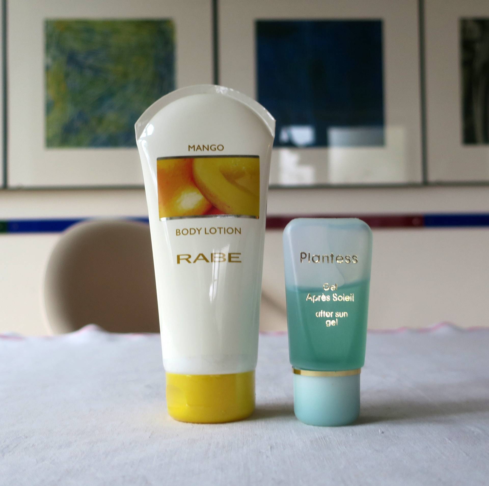 Vintage Set Von Zwei Pflegeprodukten Mango Body Lotion Und Gel Après Soleil Vintage Set Von Zwei Pflegeprodukten Mango Body Lotion Und Gel Après Soleil von Etsy - etage4vintage