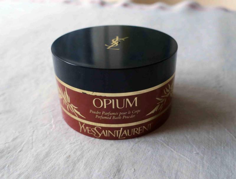 Vintage Ysl Opium Yves Saint Laurent Körperpuder Vintage Ysl Opium Yves Saint Laurent Körperpuder von Etsy - etage4vintage
