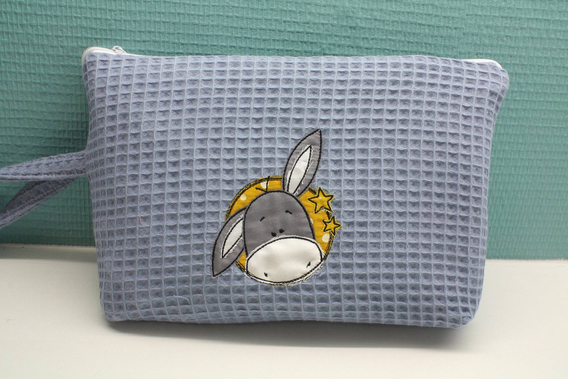 Kulturbeutel Personalisiert Mit Namen Blau Kulturbeutel Personalisiert Mit Namen Blau von Etsy - fadentaenzerin