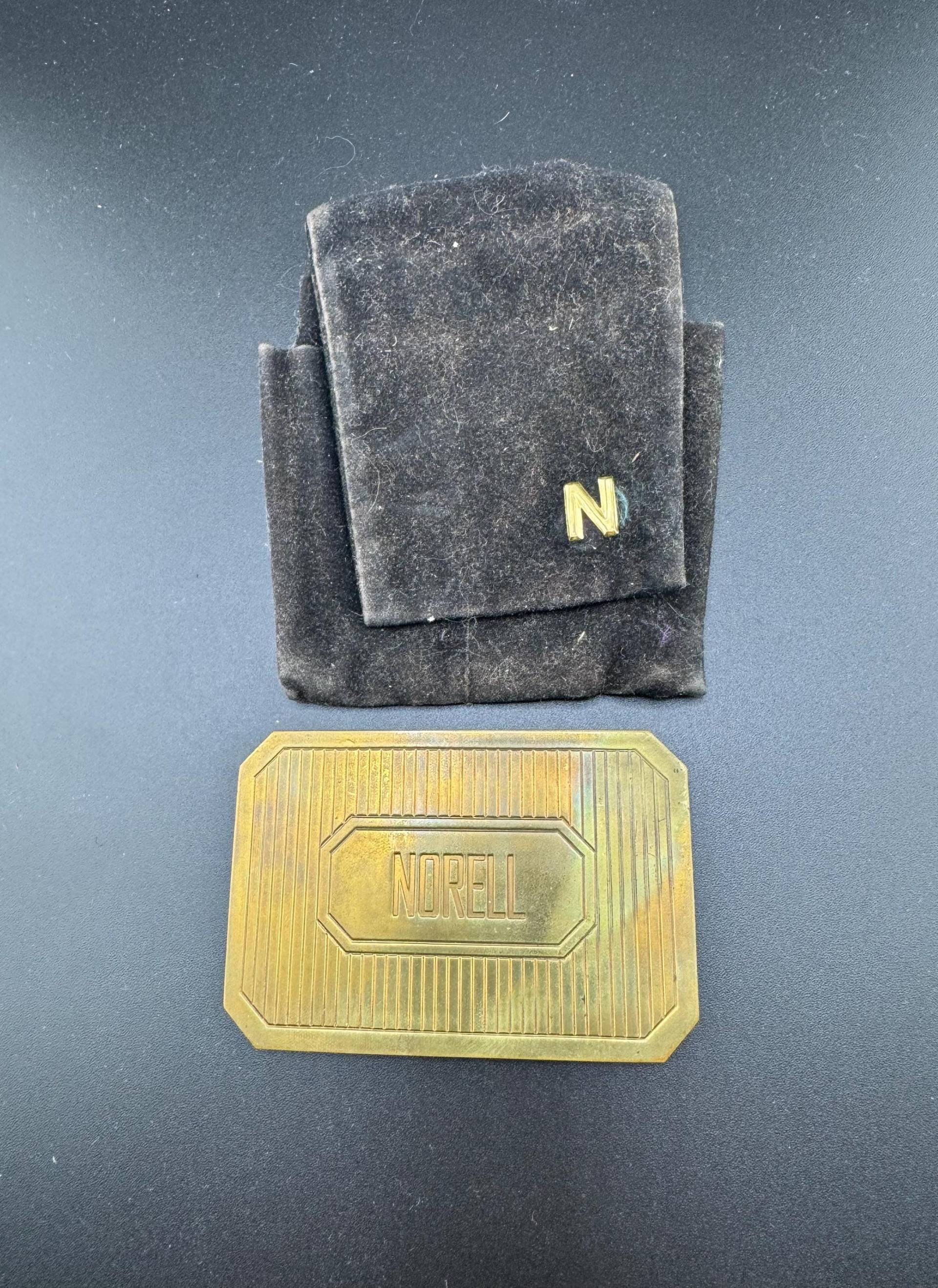 Norell Handspiegel Goldfarbener Messing Abgeschrägter Miniatur-Werbespiegel in Samthülle von Etsy - familyjewelsatlanta