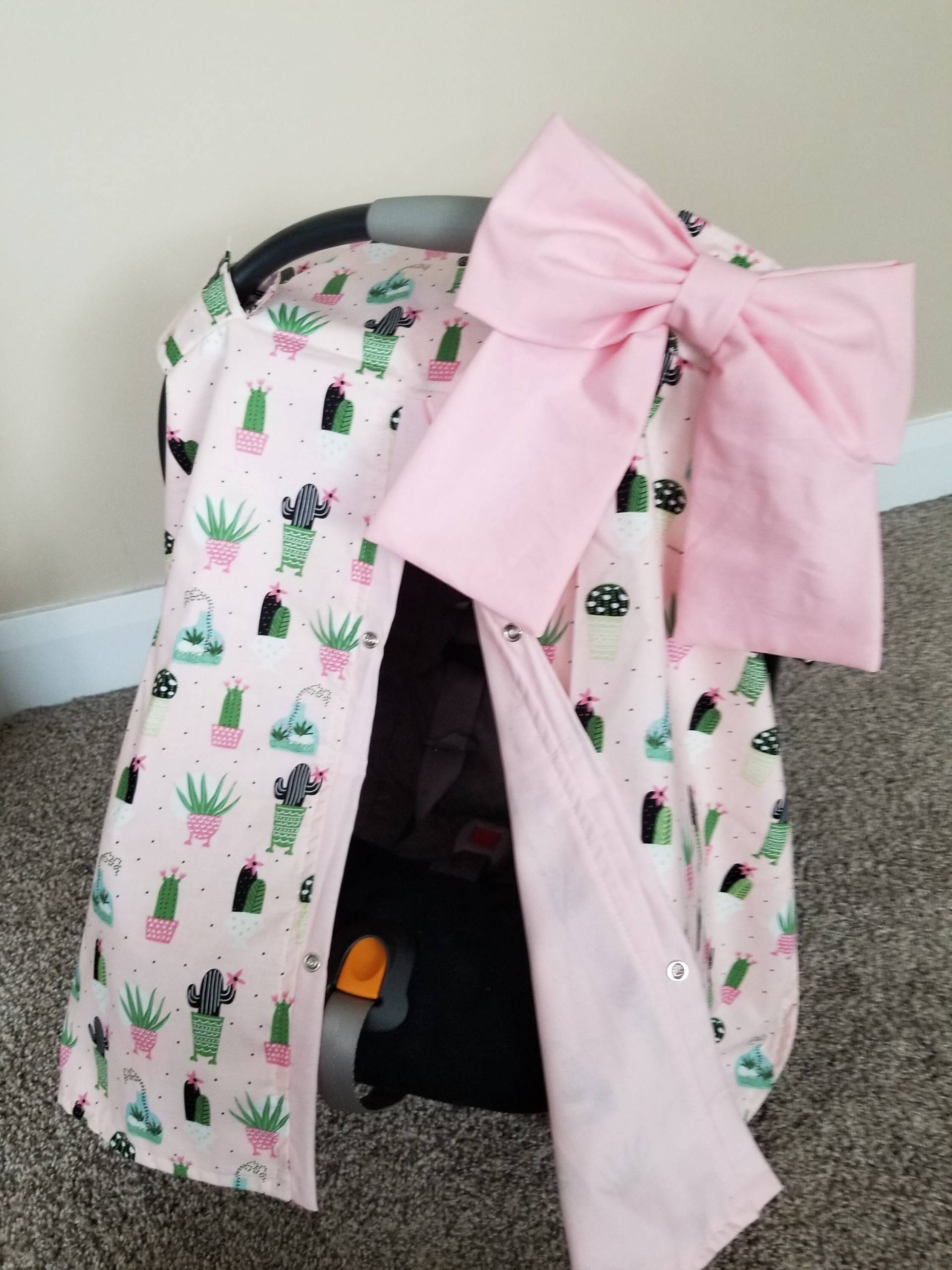 Baby Autositz Abdeckung, Blush Und Kaktus, Neugeborene Mädchen Geschenk, Baby-Dusche-Geschenk, Girl Überzug, Sofort Lieferbar von Etsy - fashionfairytales