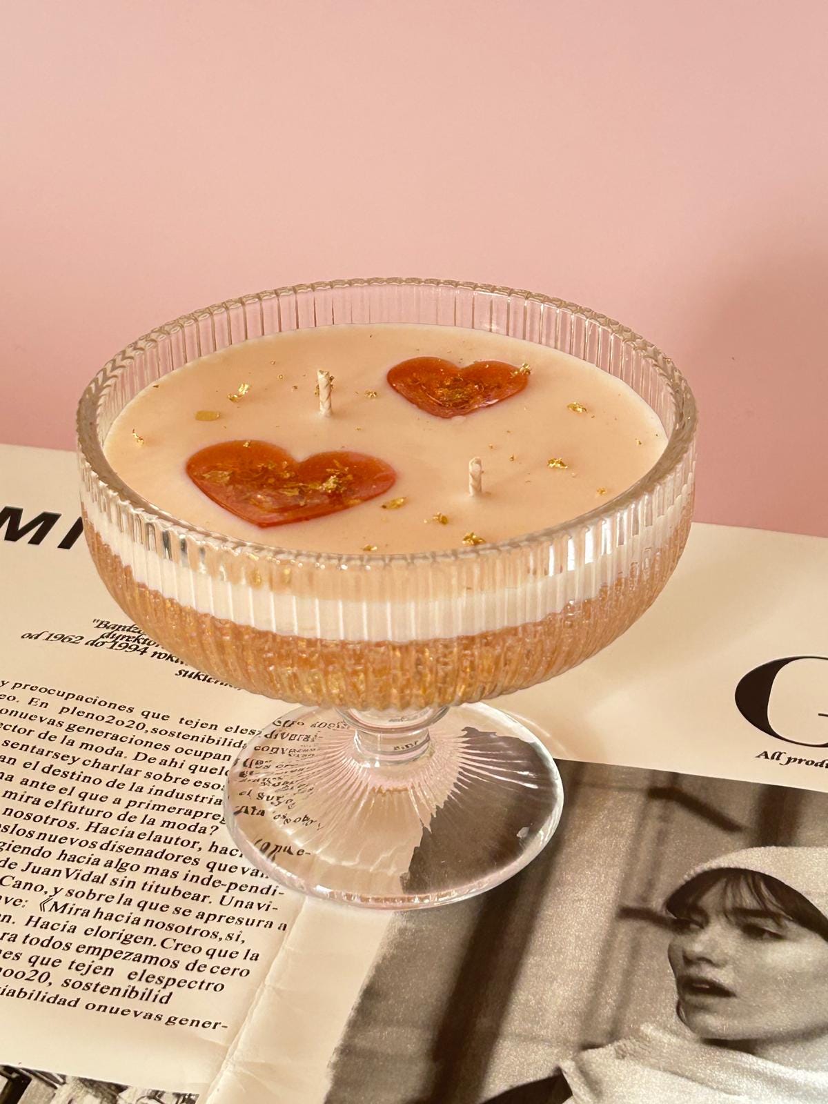 Herzkerze Serviert Mit Goldschimmer Im Champagnerglas - Geburtstagskerze Herzkerze Serviert Mit Goldschimmer Im Champagnerglas - Geburtstagskerze von Etsy - flowerpowerbylena