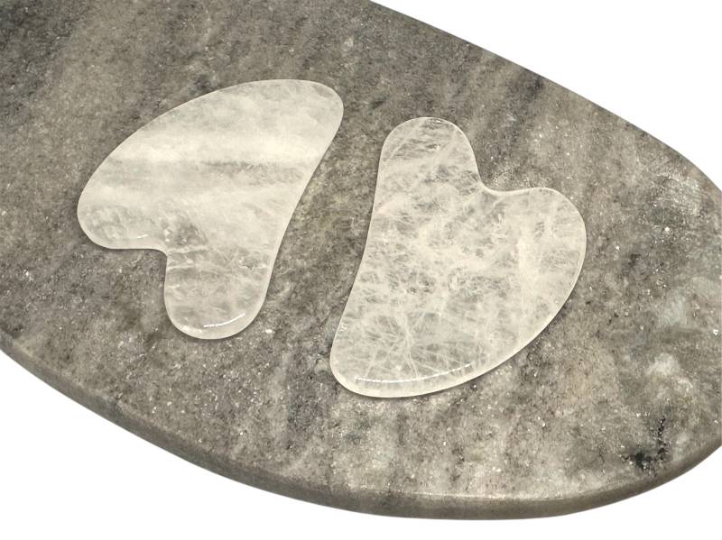 Gua Sha Aus Bergkristall Für Gesichtsmassagen Und Selfcare von Etsy - flowofpassion