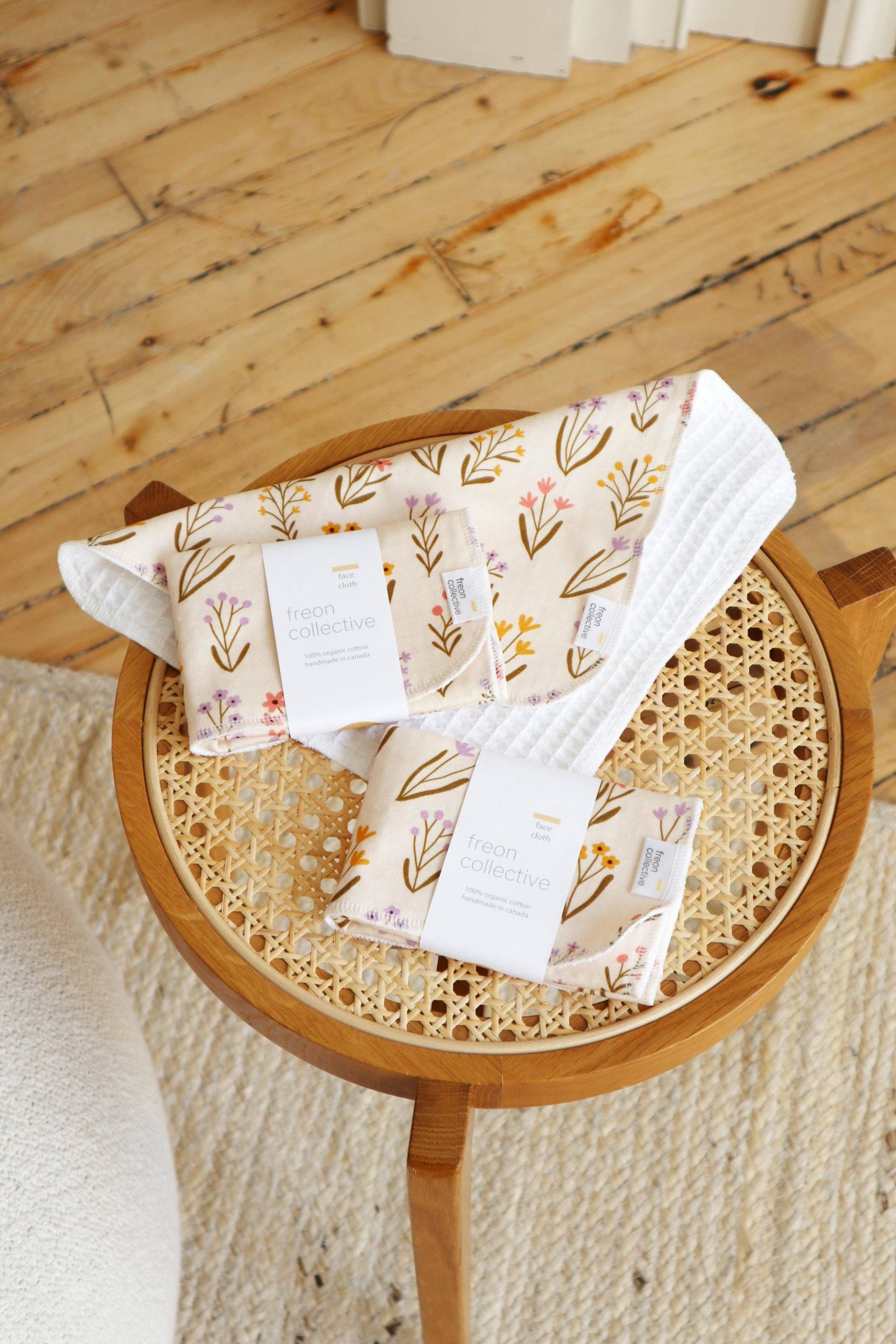 Bio-Baumwolle Gesichtstuch - Creme Bouquets, 28cm X Gesichtstuch, Waschlappen, Peeling, Brautjungfer Geschenk, Nachhaltiges Geschenk Bio-Baumwolle Gesichtstuch - Creme Bouquets, 28cm X Gesichtstuch, Waschlappen, Peeling, Brautjungfer Geschenk, Nachhaltiges Geschenk von Etsy - freoncollective