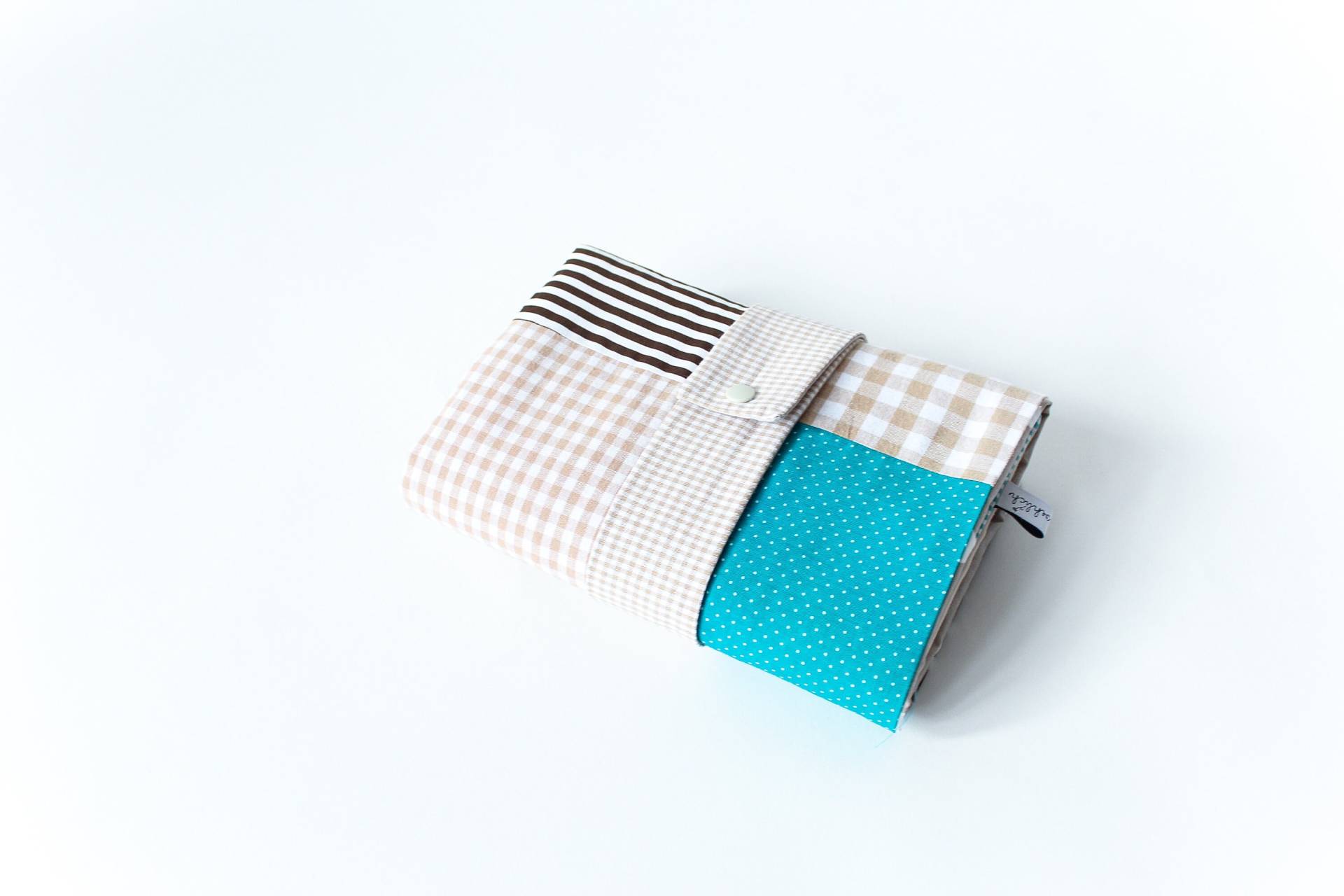 Abwaschbare Wickelunterlage Für Unterwegs Mit Taschen - Dunkeltürkis/ Beige/ Dunkelbraun Patchwork Abwaschbare Wickelunterlage Für Unterwegs Mit Taschen - Dunkeltürkis/ Beige/ Dunkelbraun Patchwork von Etsy - friedafroehlichDE
