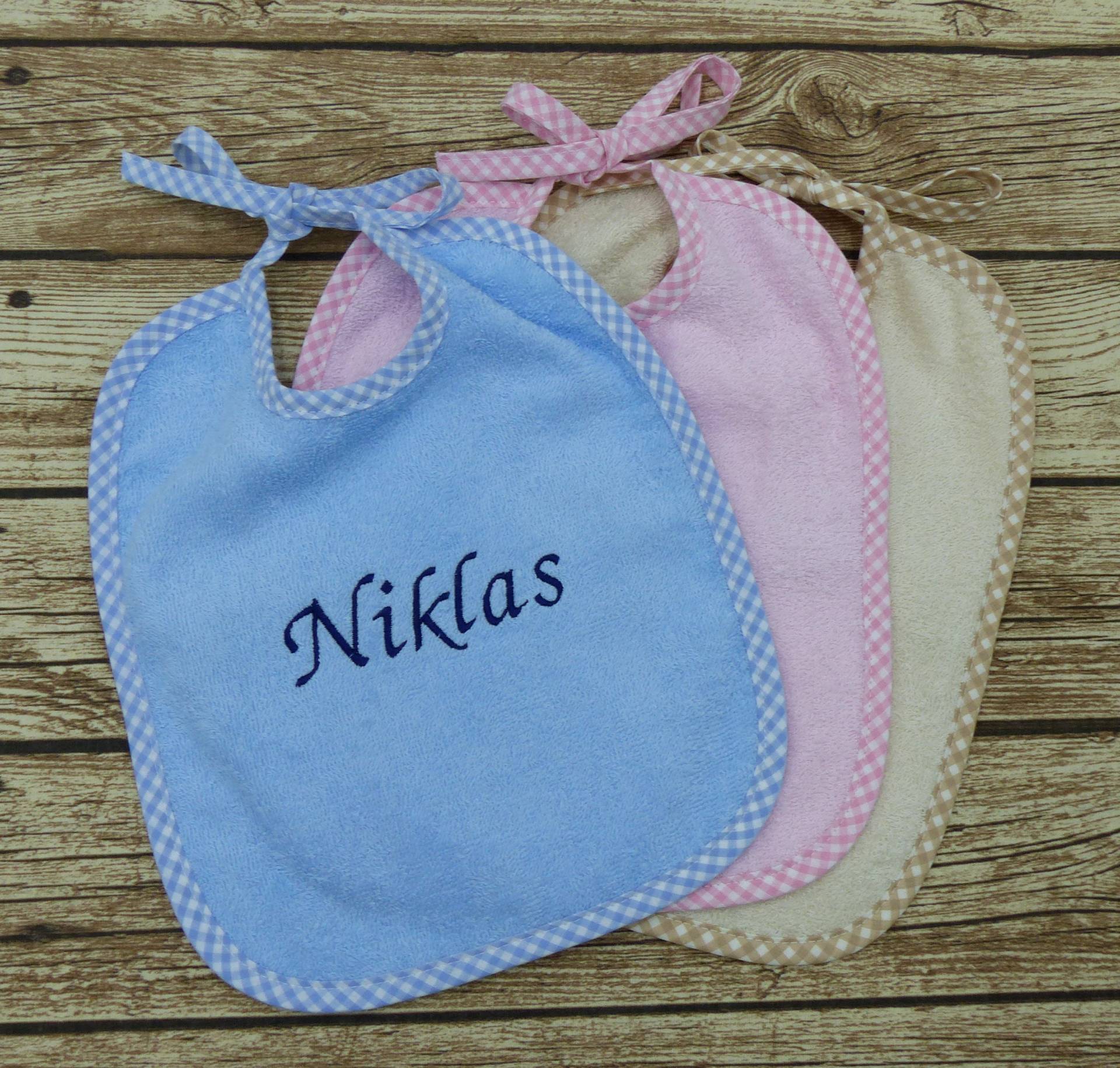 Lätzchen Mit Namen in Wunschfarbe von Etsy - geschenkelibelle