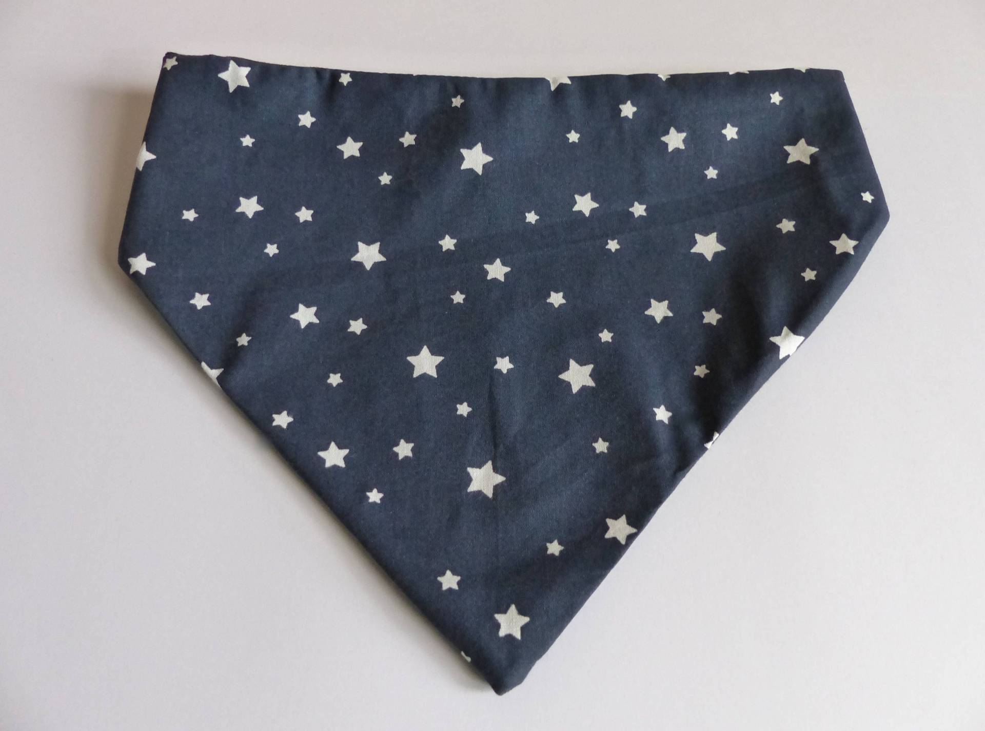 Bandana Weißen Sternen Lätzchen Bandana Weißen Sternen Lätzchen von Etsy - glamclemencecouture