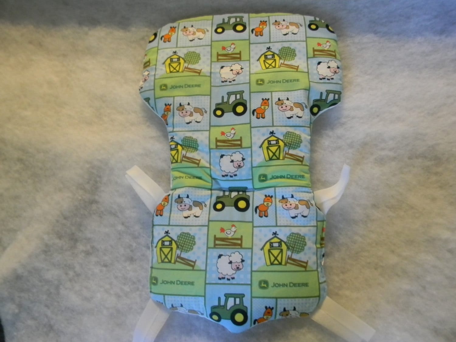 Eddie High Chair Cover Bitte Lassen Sie Mich Wissen, Wenn 1 Oder 2 Riemenöffnungen Haben von Etsy - grandmaoffive