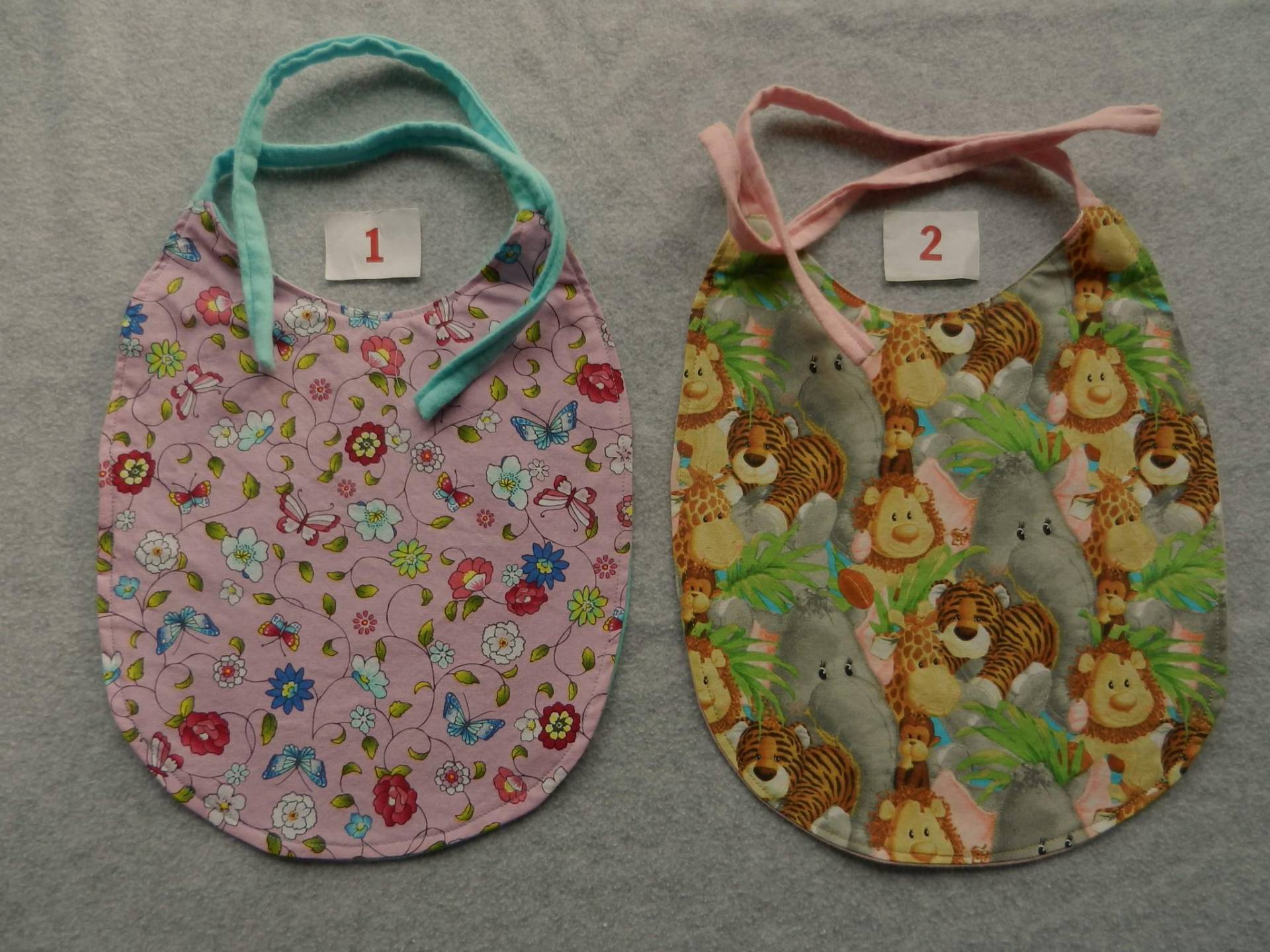 Handgefertigtes Kleinkind Mädchen Lätzchen Mit Bindeverschluss von Etsy - grandmassewingloft