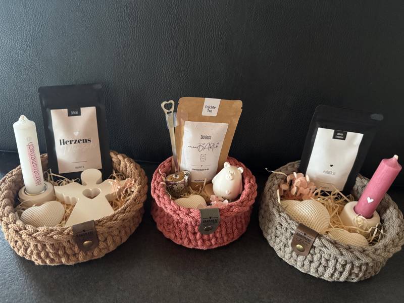 Bobbiny Meets Raysin Gehäkelte Deko-Schale Mit Holzboden Und Tee Oder Schokolade Geschenk Set von Etsy - handmadebyKerstinS