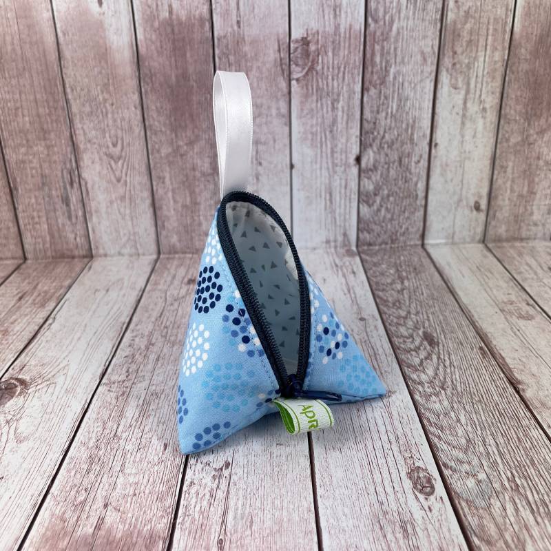 Schnullertasche, Schnullertäschchen, Pyramidentäschchen, , Schlüsselanhänger, Dreiecktasche, Geschenk Geburt Baby von Etsy - handmadebyhe84