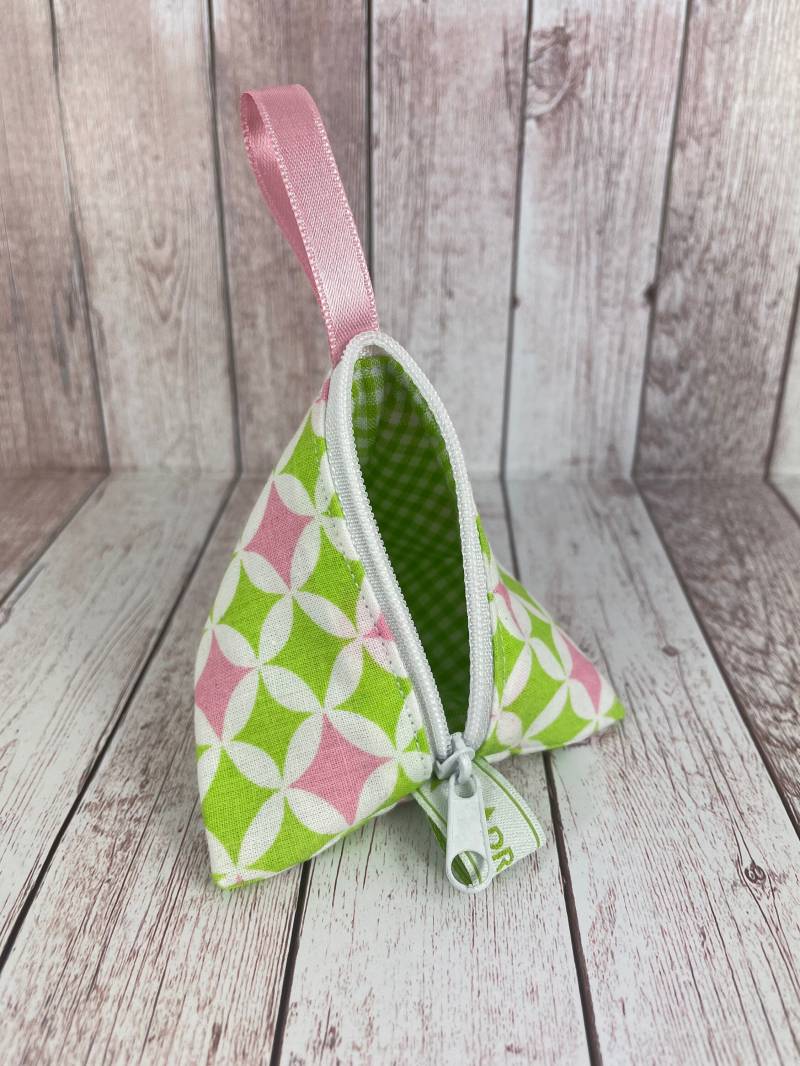 Schnullertasche Pyramidentasche Schnullertäschchen Schnullertasche Pyramidentasche Schnullertäschchen von Etsy - handmadebyhe84