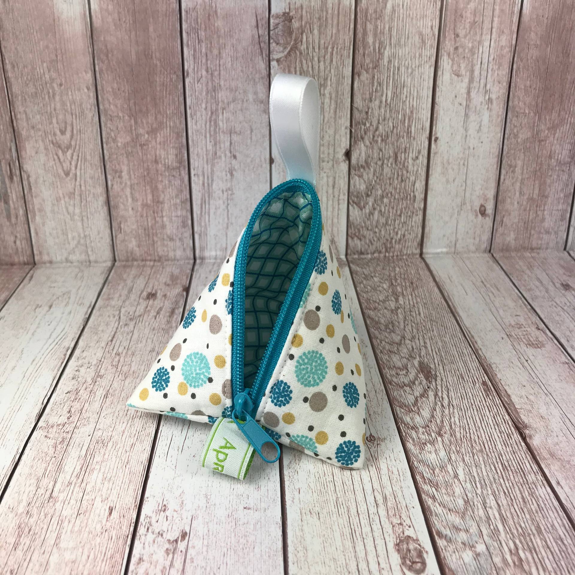Schnullertasche Türkis Pyramidentasche Schnullertasche Türkis Pyramidentasche von Etsy - handmadebyhe84