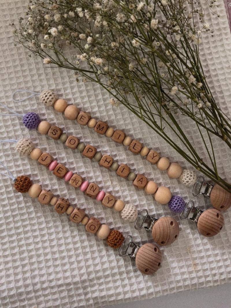 Baby Handmade Schnullerkette Mit Häkelperlen Holzperlen Silikon Clip Personalisierbar, Ideales Geschenk Zur Geburt/ Taufe/Geburtstag Uvm von Etsy - handmadekidswoorld