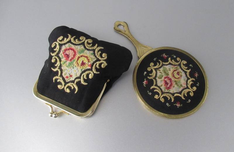 Vintage Petit Point Set Handspiegel & Geldbörse Golden Petschaft 1950Er Jahre West Germany Geschenk von Etsy - hard2findstuff