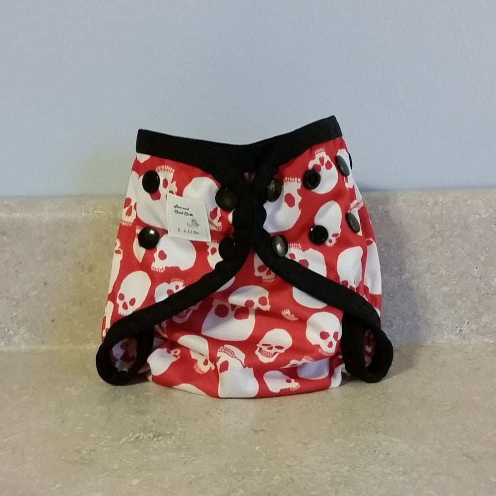 Kleine Pul Windel Abdeckung Mit Bein Gussets - 6 Bis 12 Pfund-Schädel-21022 Kleine Pul Windel Abdeckung Mit Bein Gussets - 6 Bis 12 Pfund-Schädel-21022 von Etsy - henandchickcloth