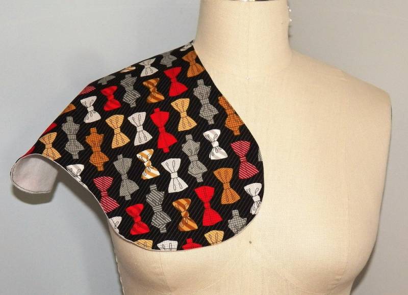 Konturierte Burp Tuch - Fliege | Inv . 40001 von Etsy - henandchickcloth