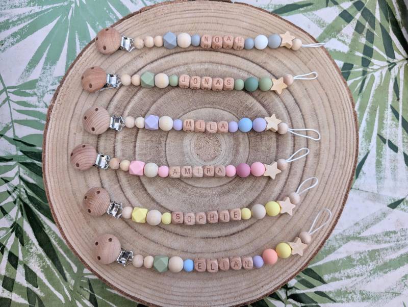 Schnullerkette Personalisiert Mit Name - Holzperlen & Silikonperlen Babygeschenk Geburt Taufe Babyshower Babyparty Handmade in Austria von Etsy - herzCrafted