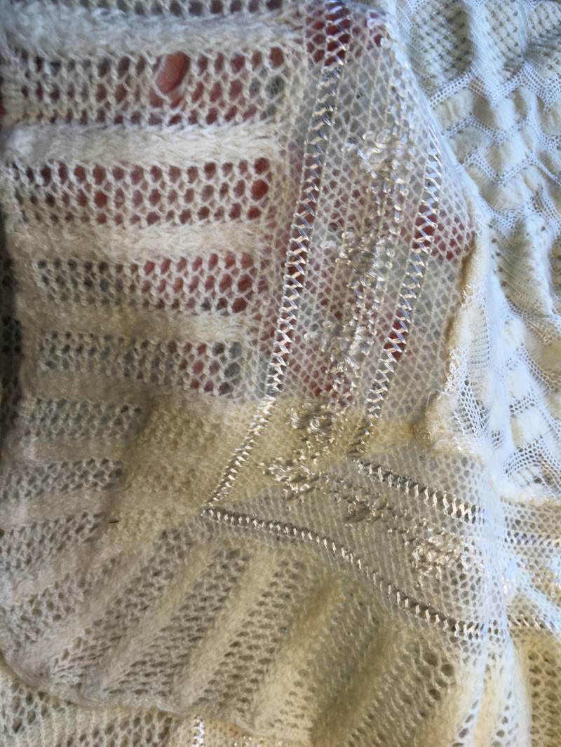 Vintage Baby Decke Gestrickt Elfenbein Wolle Und Viskose/62 X 64" > Hergestellt in Belgien Label Vintage Baby Decke Gestrickt Elfenbein Wolle Und Viskose/62 X 64" > Hergestellt in Belgien Label von Etsy - historyofagirl