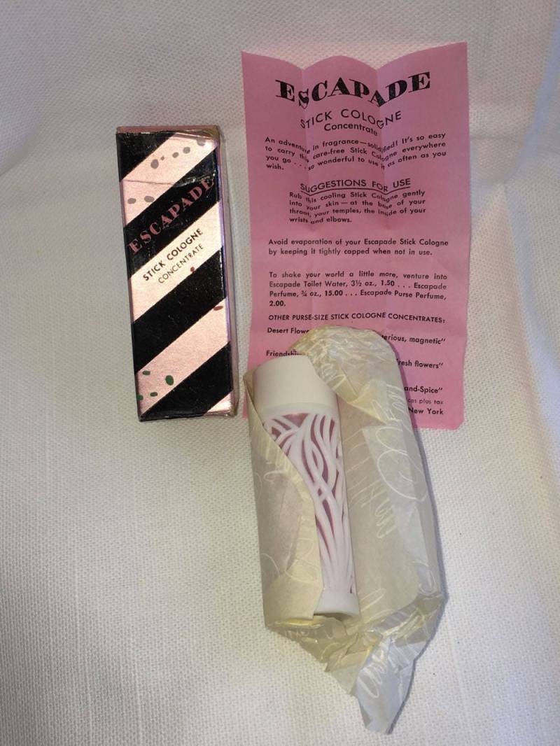 Vintage Escapade Stick Cologne Concentrate By Shulton // 1/2 Oz > Unbenutzt, Verpackt Mit Werbeblatt Und Noch Eingeschweißt von Etsy - historyofagirl