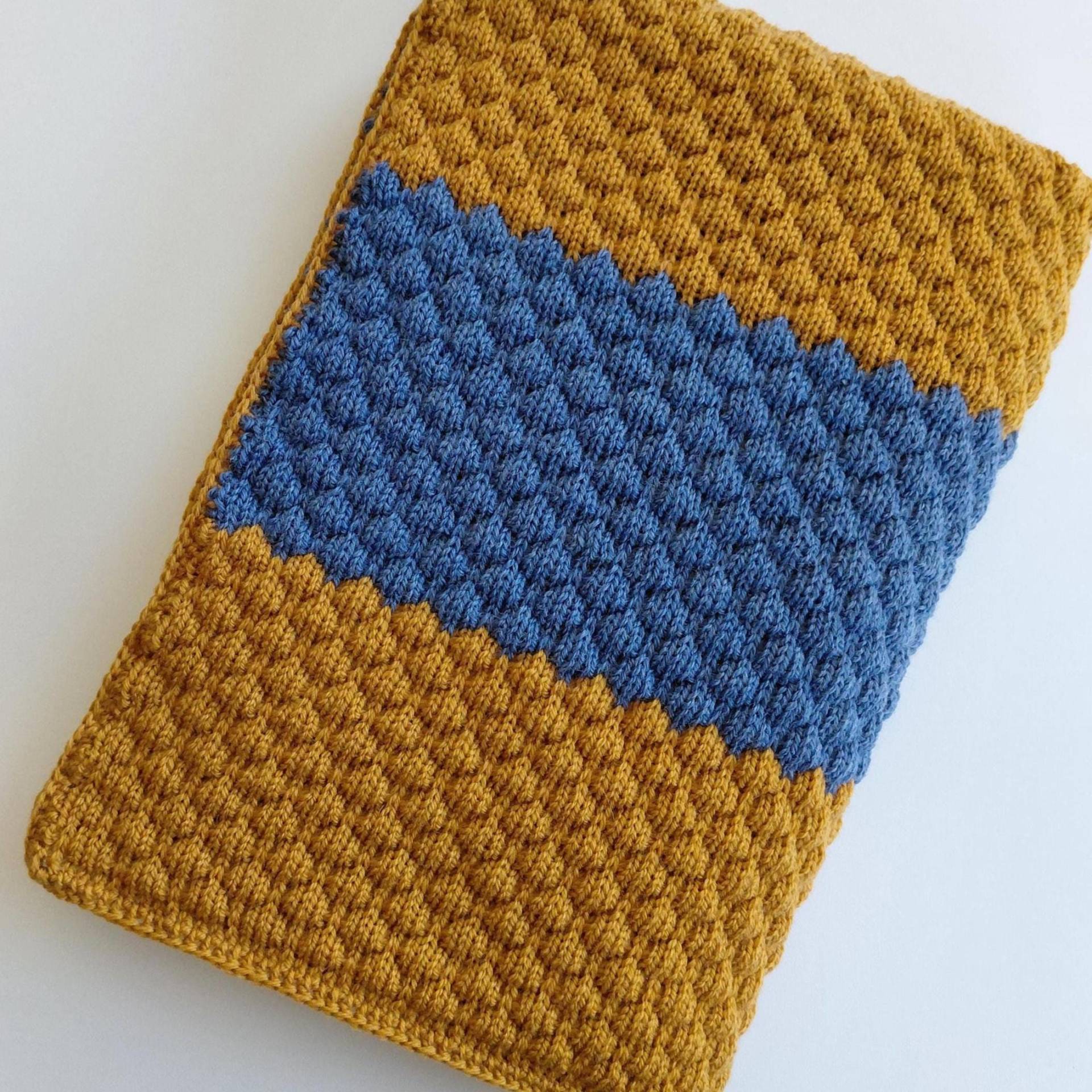 Geschenkidee Zur Geburt Weiche Babydecke Aus Merinowolle in Den Farben Grau/Blau Und Curry Gestreift Weich Warm Natürlich Geschenkidee Zur Geburt Weiche Babydecke Aus Merinowolle in Den Farben Grau/Blau Und Curry Gestreift Weich Warm Natürlich von Etsy - hummelchenantje